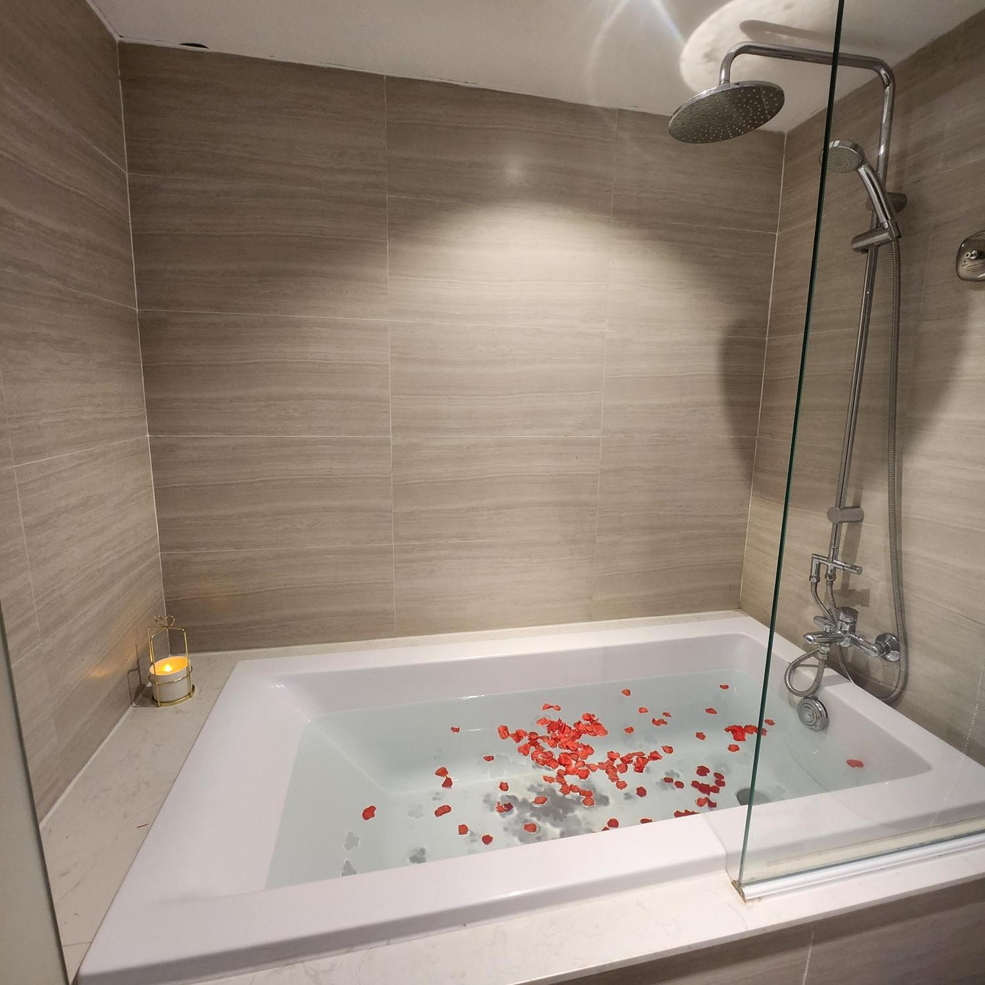 The Mcr Luxury Nha Trang Hotel Exterior photo